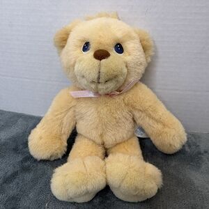 Precious Moments Hugs For the Soul bear 1999 Friendship Hits The Spot 9"